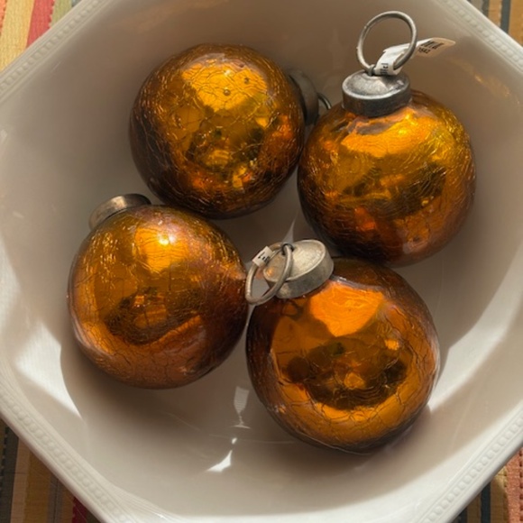 Set of 4 Vintage Christmas Kugels (Gold) - Picture 3 of 3